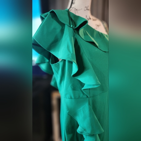 JM STUDIO Ruffled Formal Dress - Picture 4 of 7